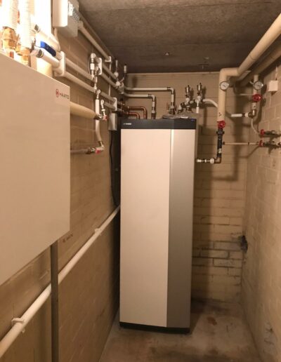 Ilmavesilämpöpumpun asennus, sisäyksikkö