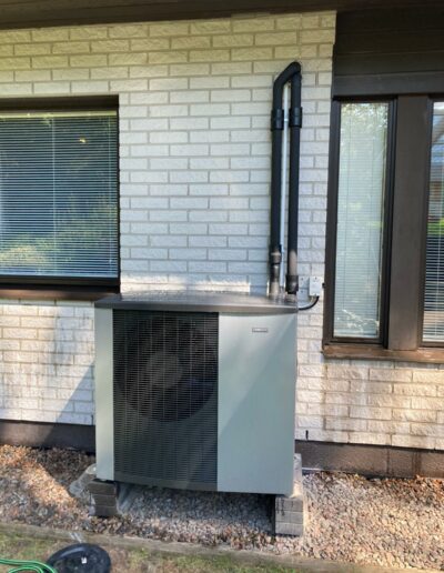 Ilmavesilämpöpumpun asennus, ulkoyksikkö